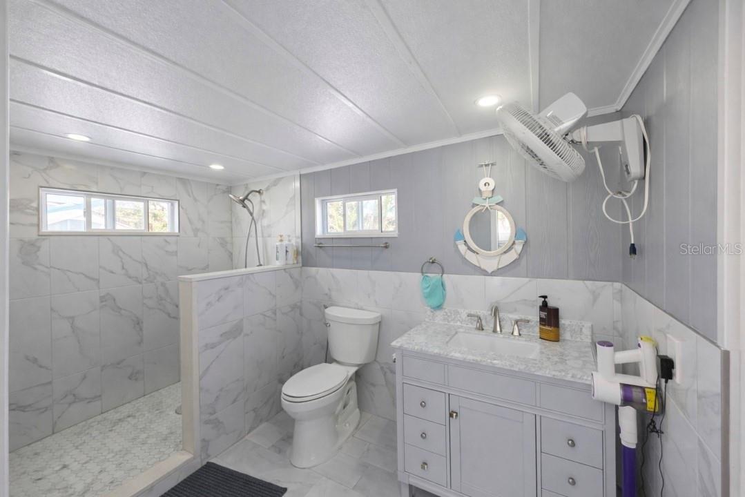 APOLLO BEACH UNIT ONE PT ONE - Residential