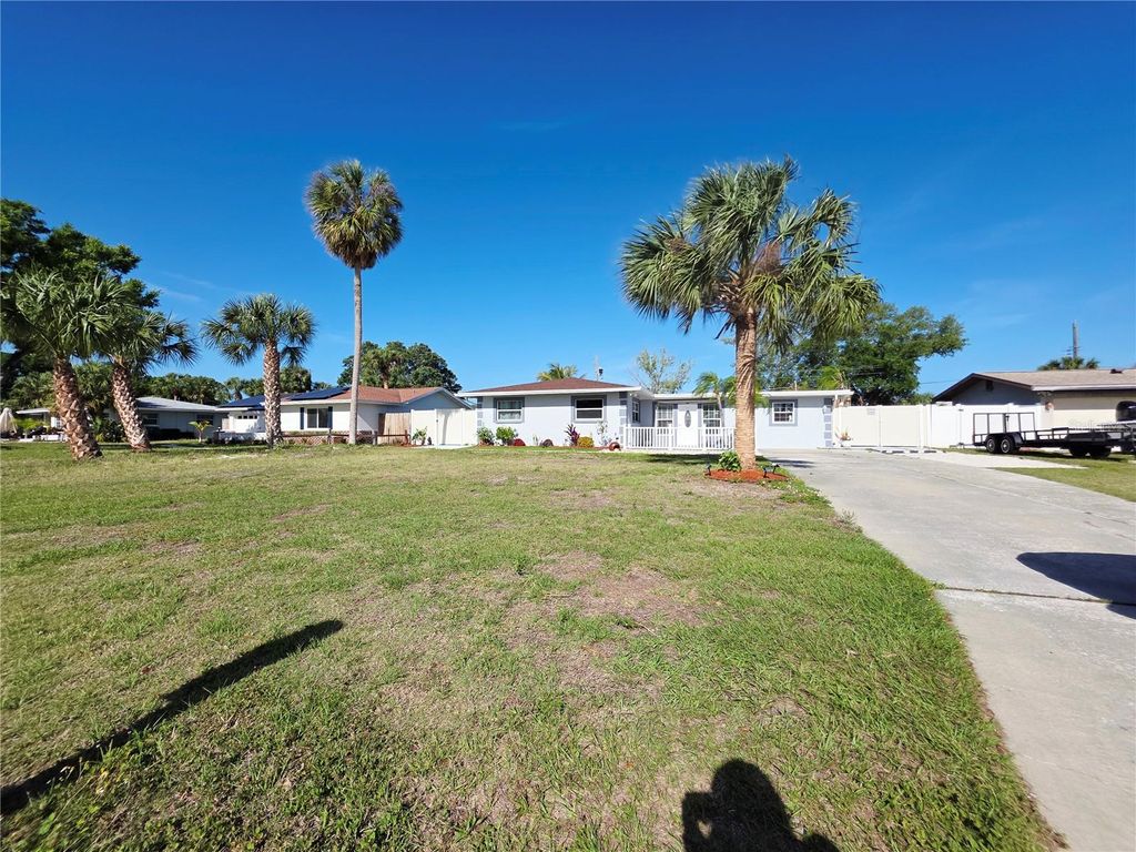 Photo of 6316 Fairway Boulevard, Apollo Beach, FL 33572 (MLS # TB8504278)