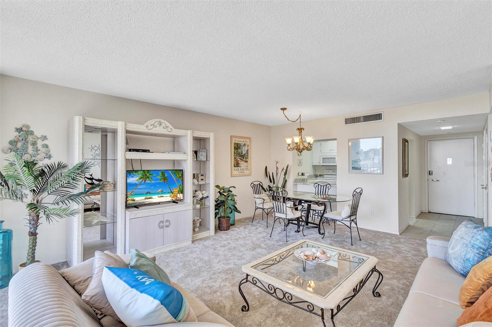 LIDO BEACH CLUB - Residential