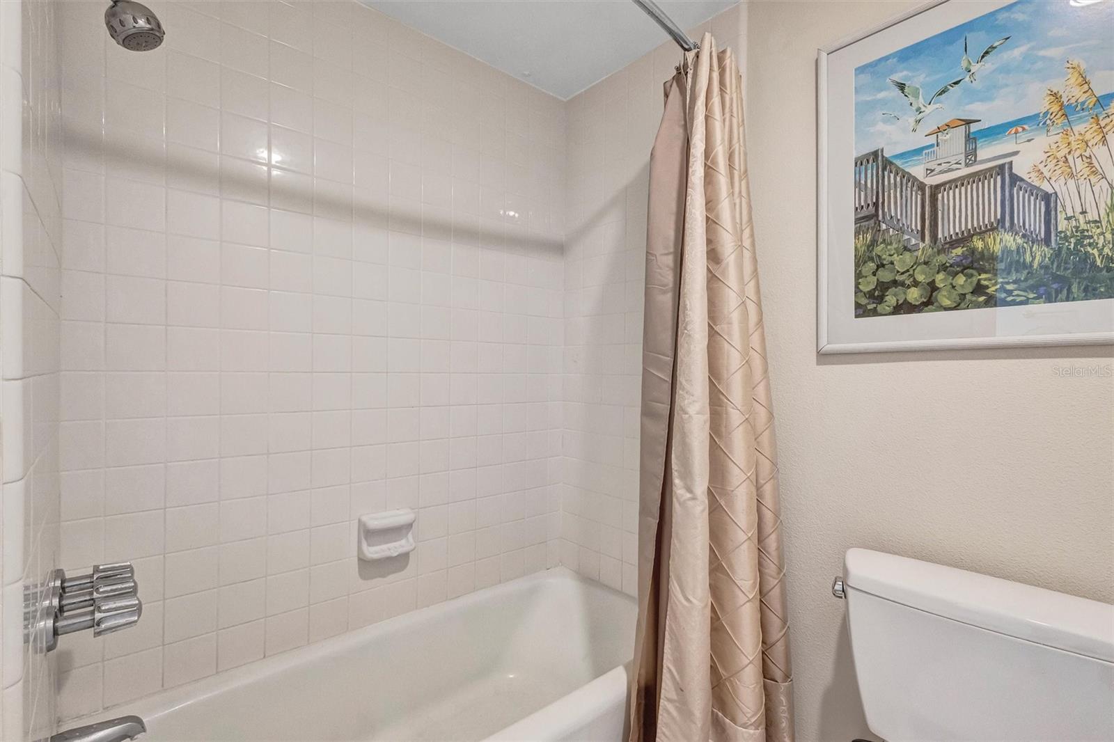 LIDO BEACH CLUB - Residential