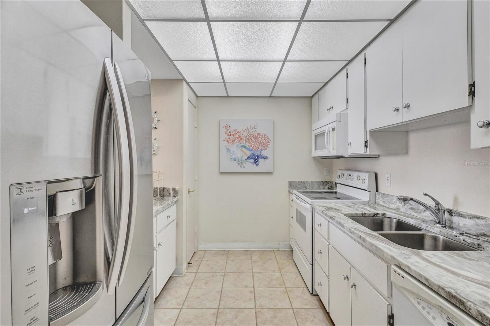 LIDO BEACH CLUB - Residential