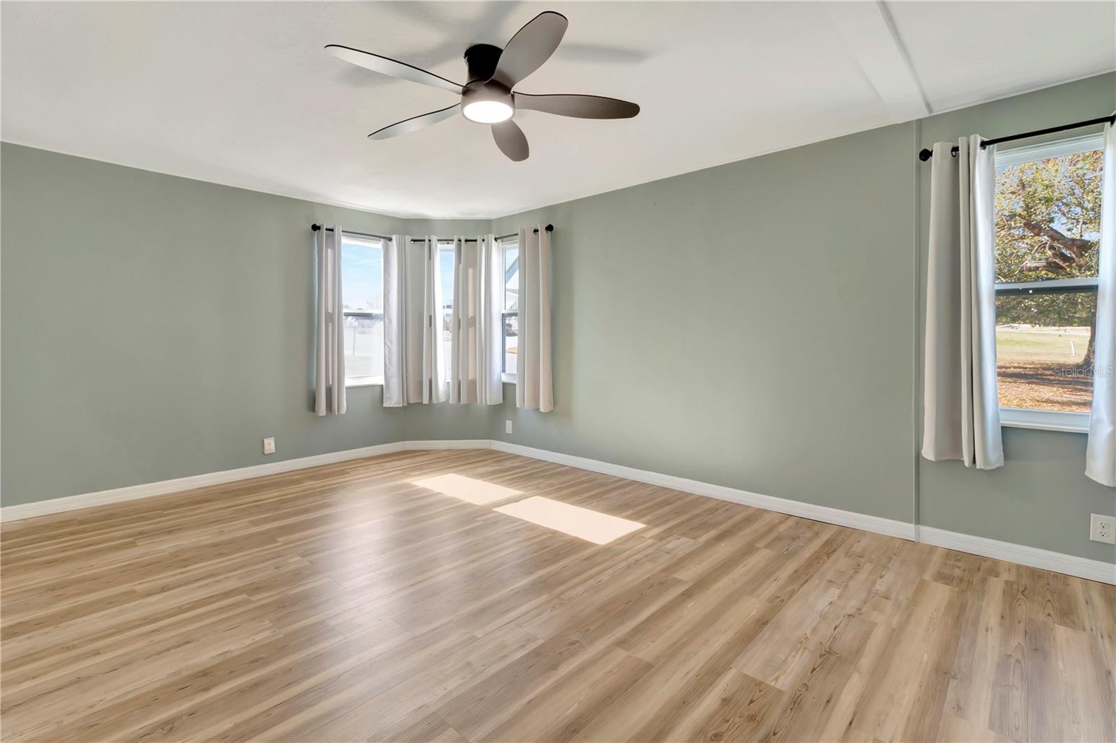 ZELLWOOD STATION COOP MH PARK - Residential