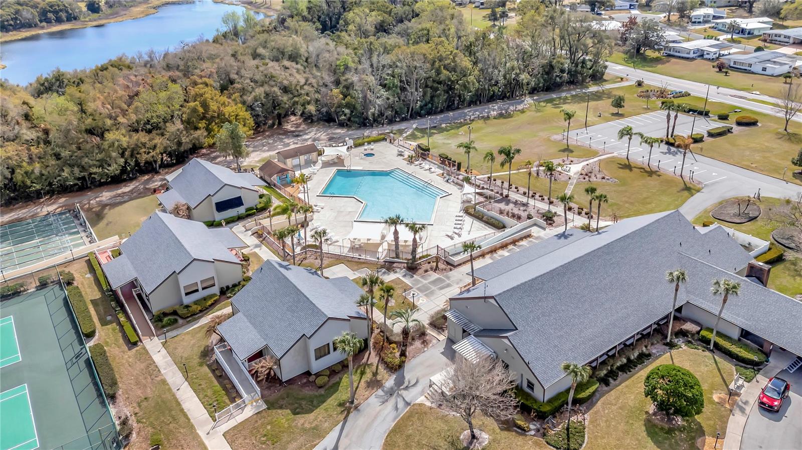 ZELLWOOD STATION COOP MH PARK - Residential