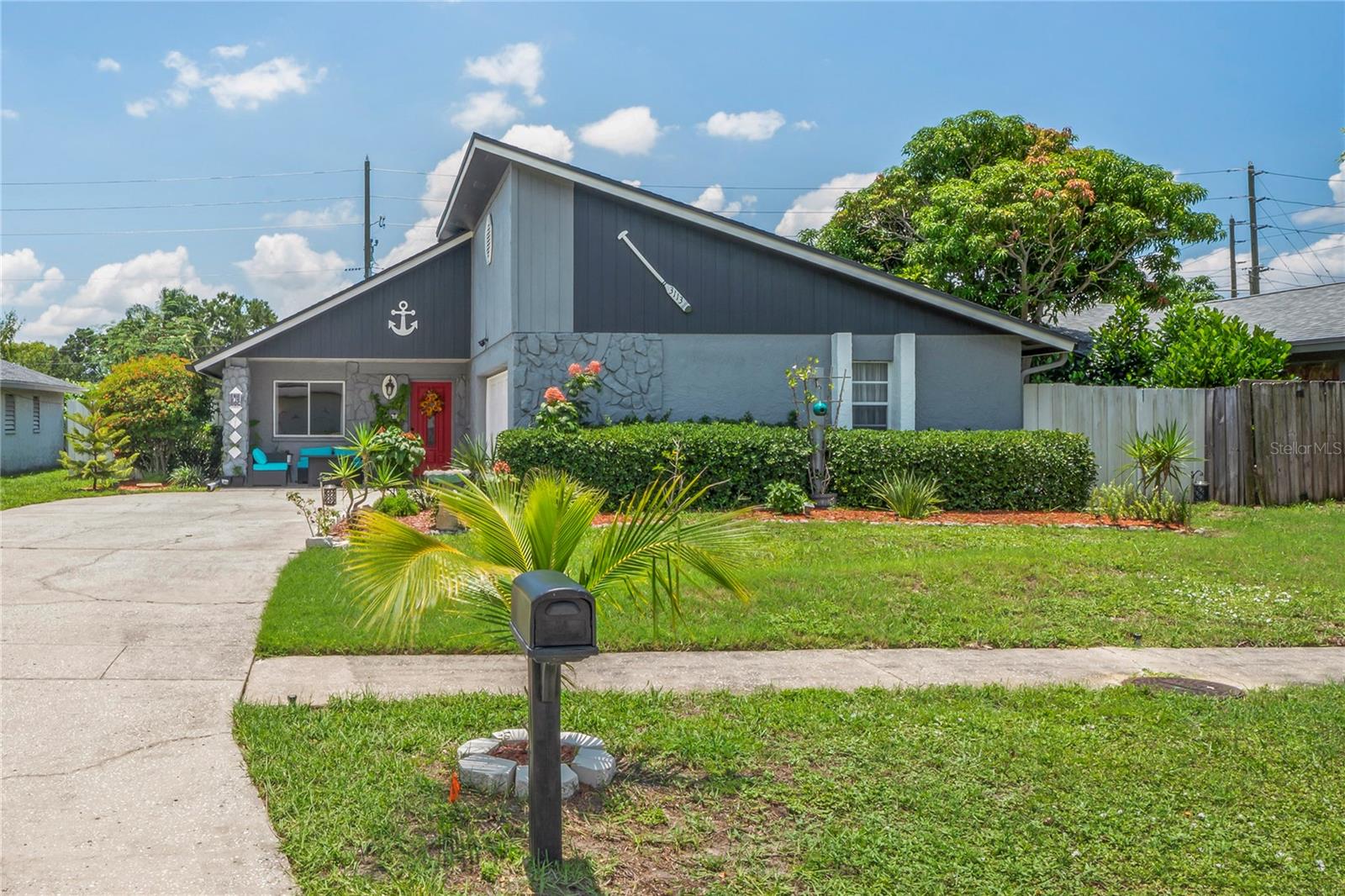 3113 CHAMBLEE LANE