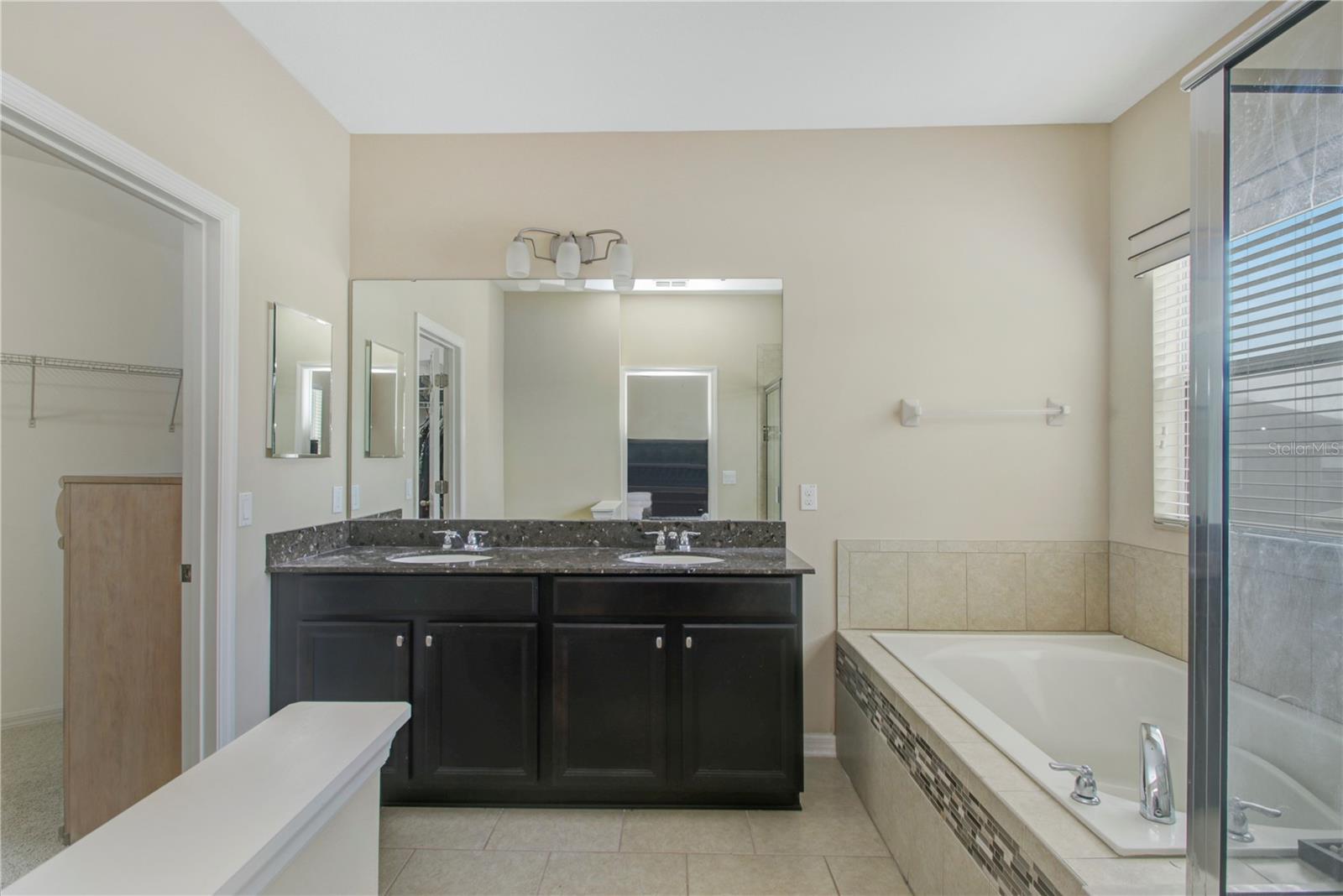 CLIFTON PARK - Residential