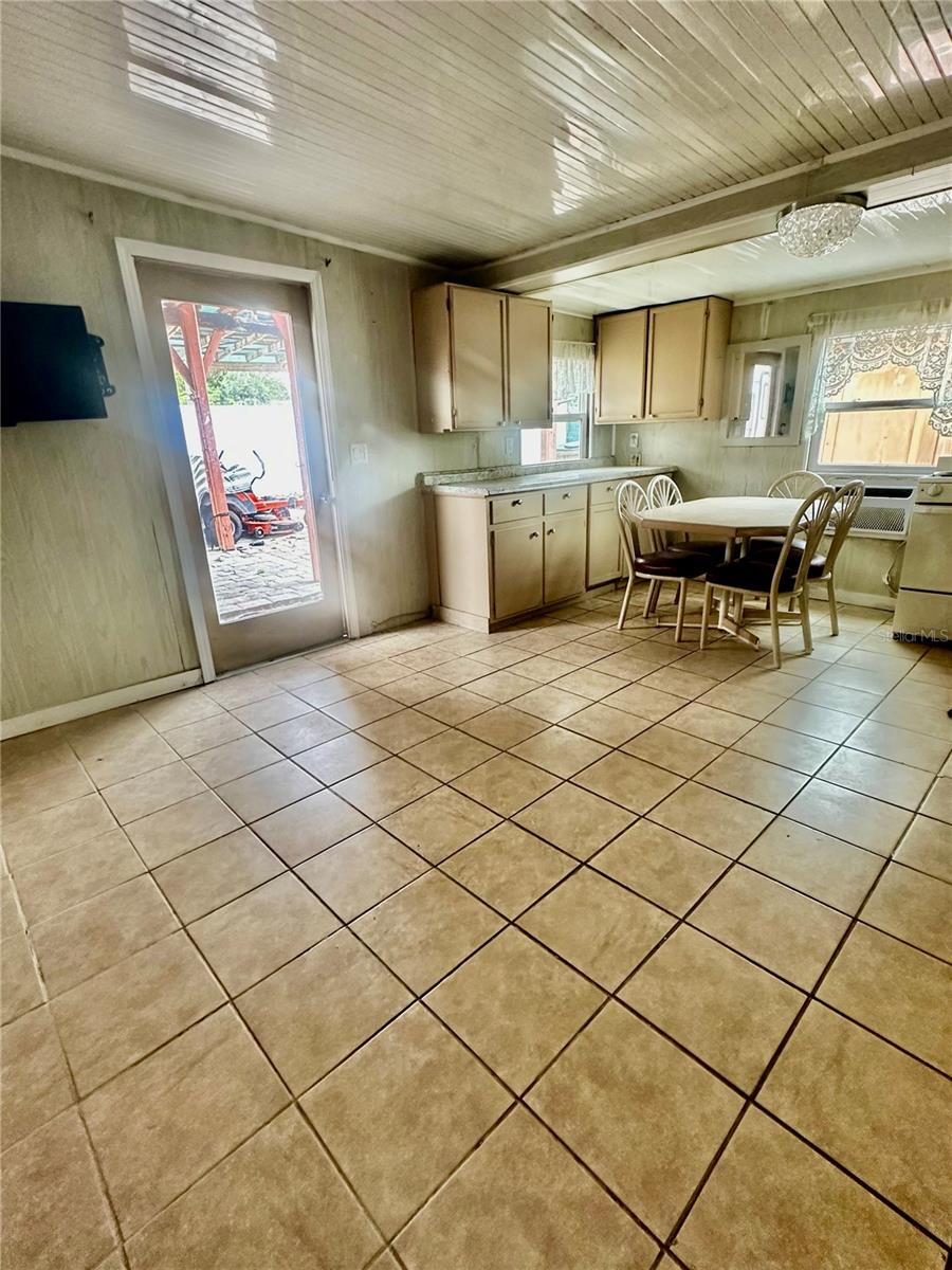 GOLDEN HEIGHTS - Residential