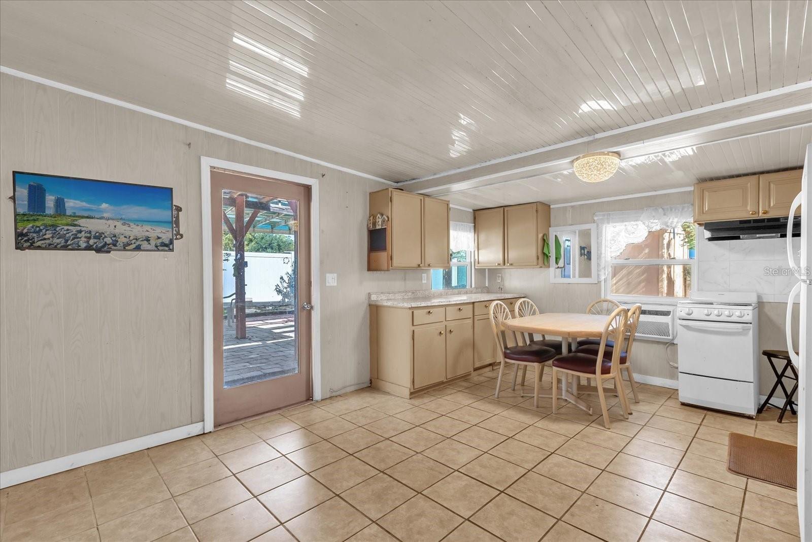 GOLDEN HEIGHTS - Residential