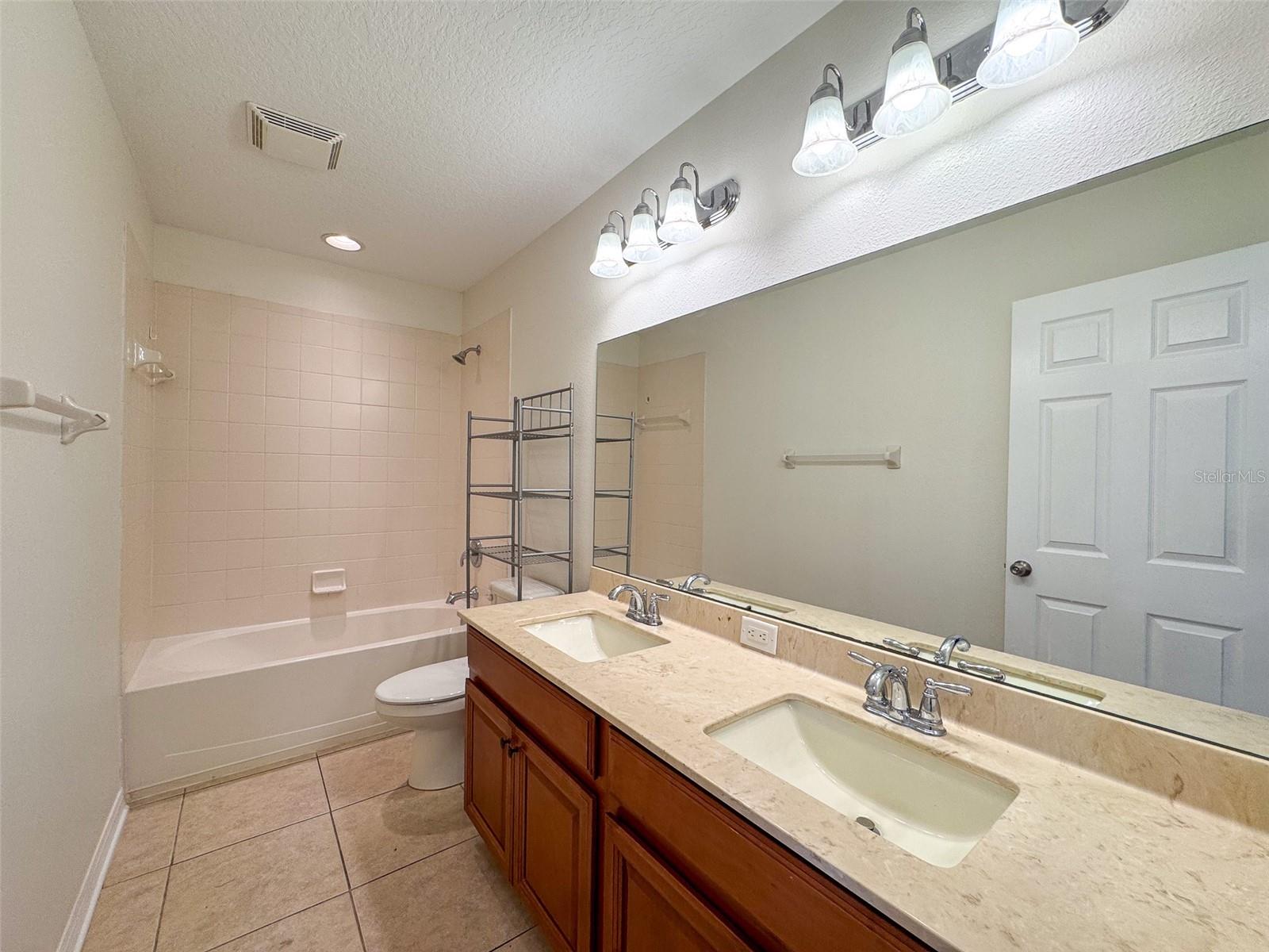 EASTON PARK PH 3 - Residential Lease