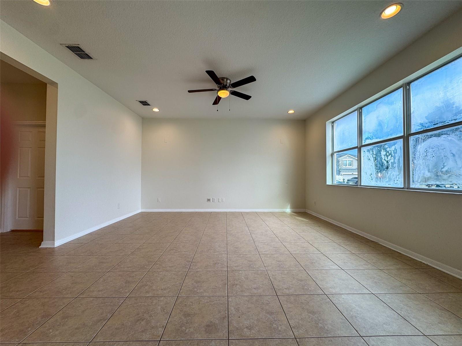 EASTON PARK PH 3 - Residential Lease