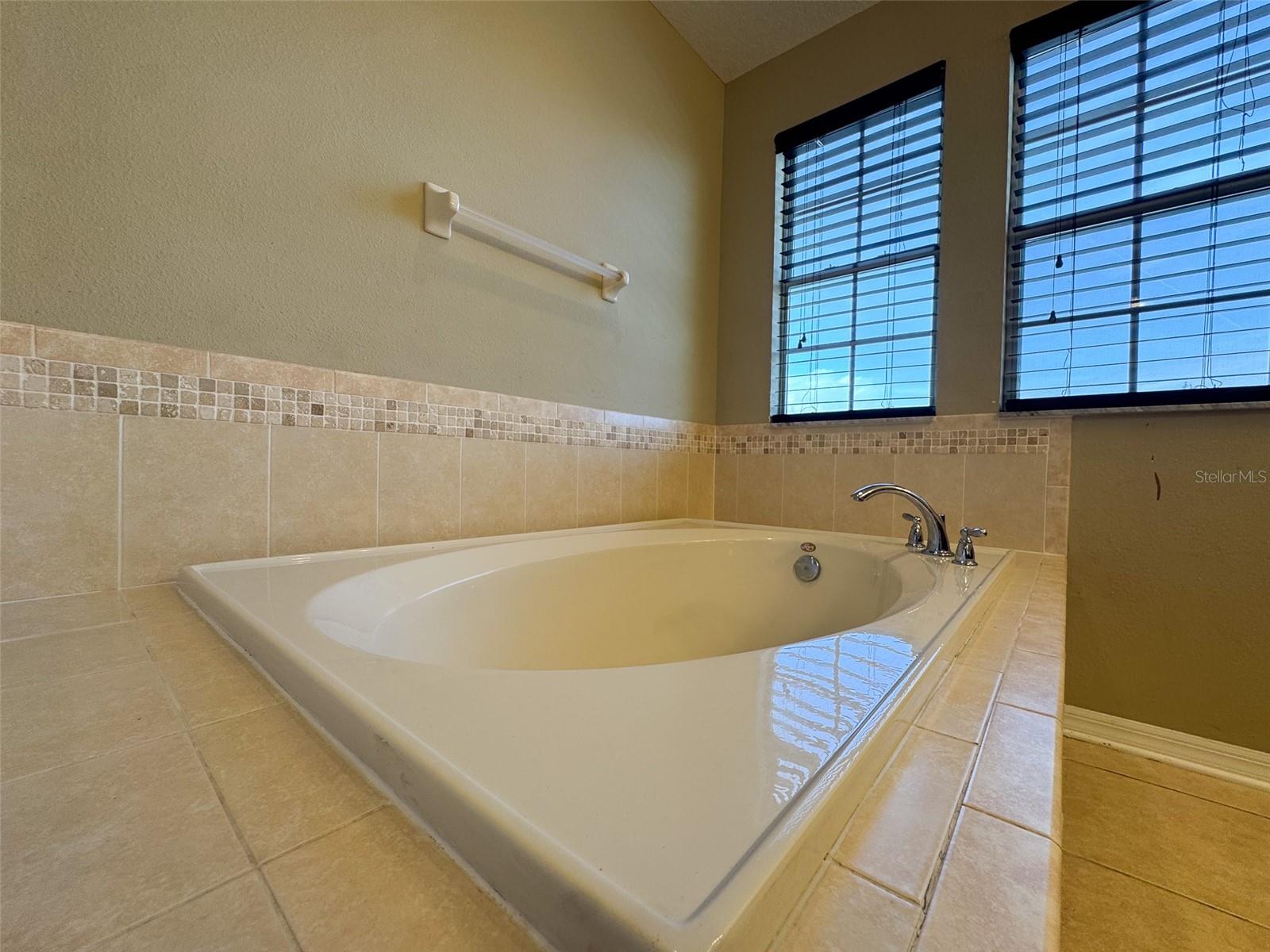 EASTON PARK PH 3 - Residential Lease