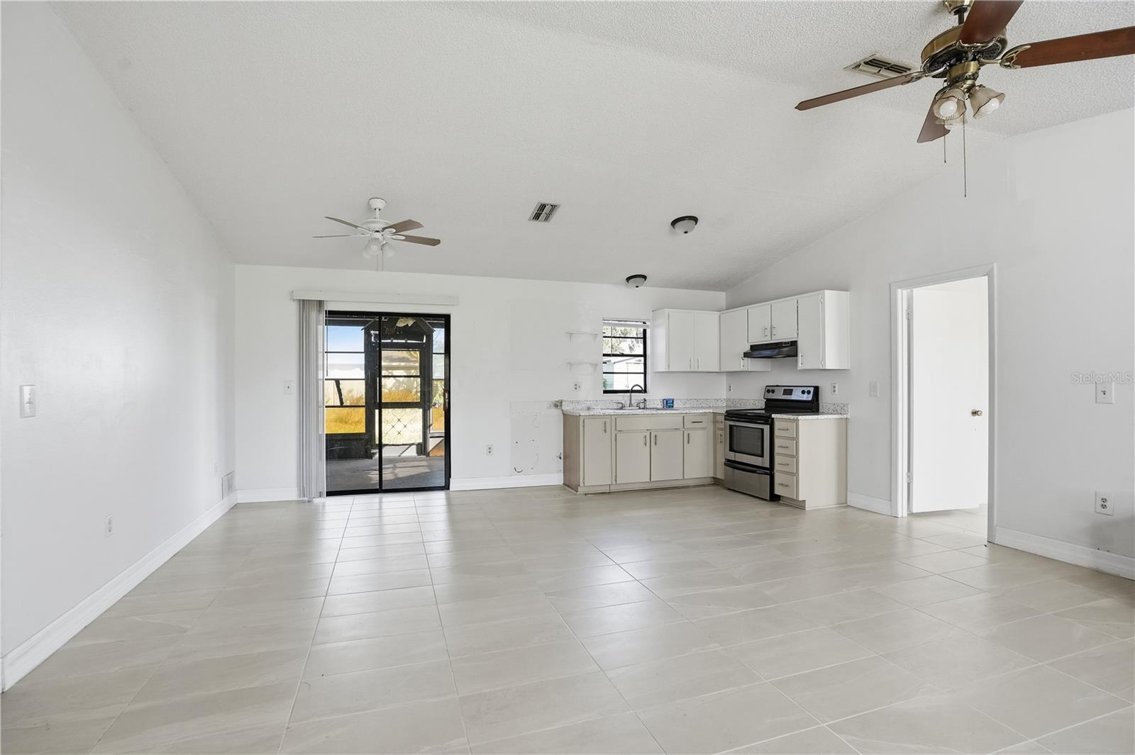 SPRING HILL - Residential