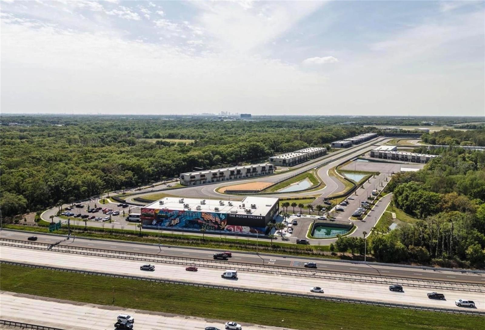 MOTOR ENCLAVE PH 1 - Commercial Sale