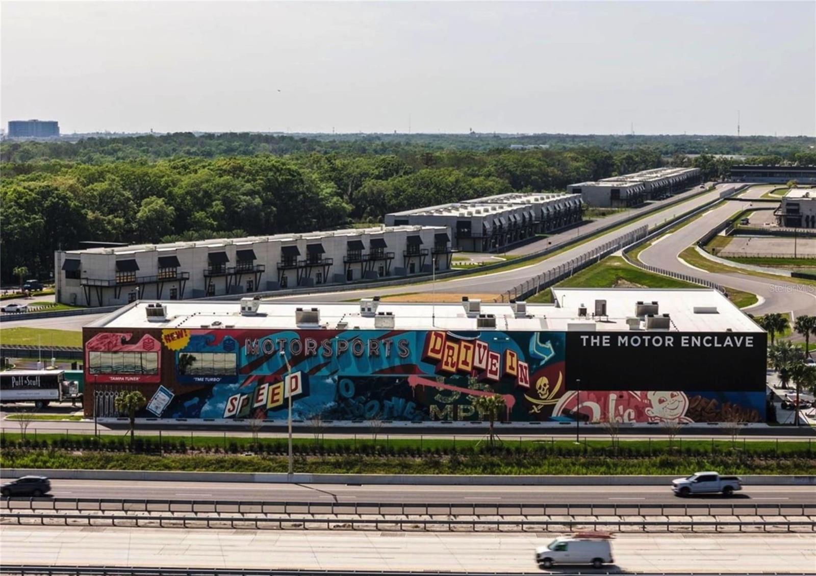 MOTOR ENCLAVE PH 1 - Commercial Sale