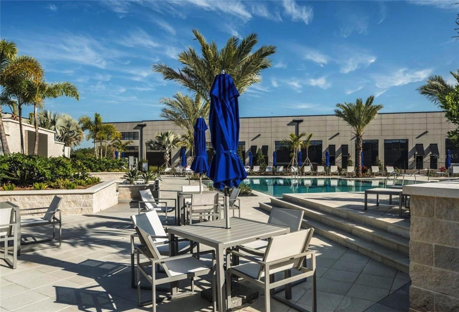 MOTOR ENCLAVE PH 1 - Commercial Sale