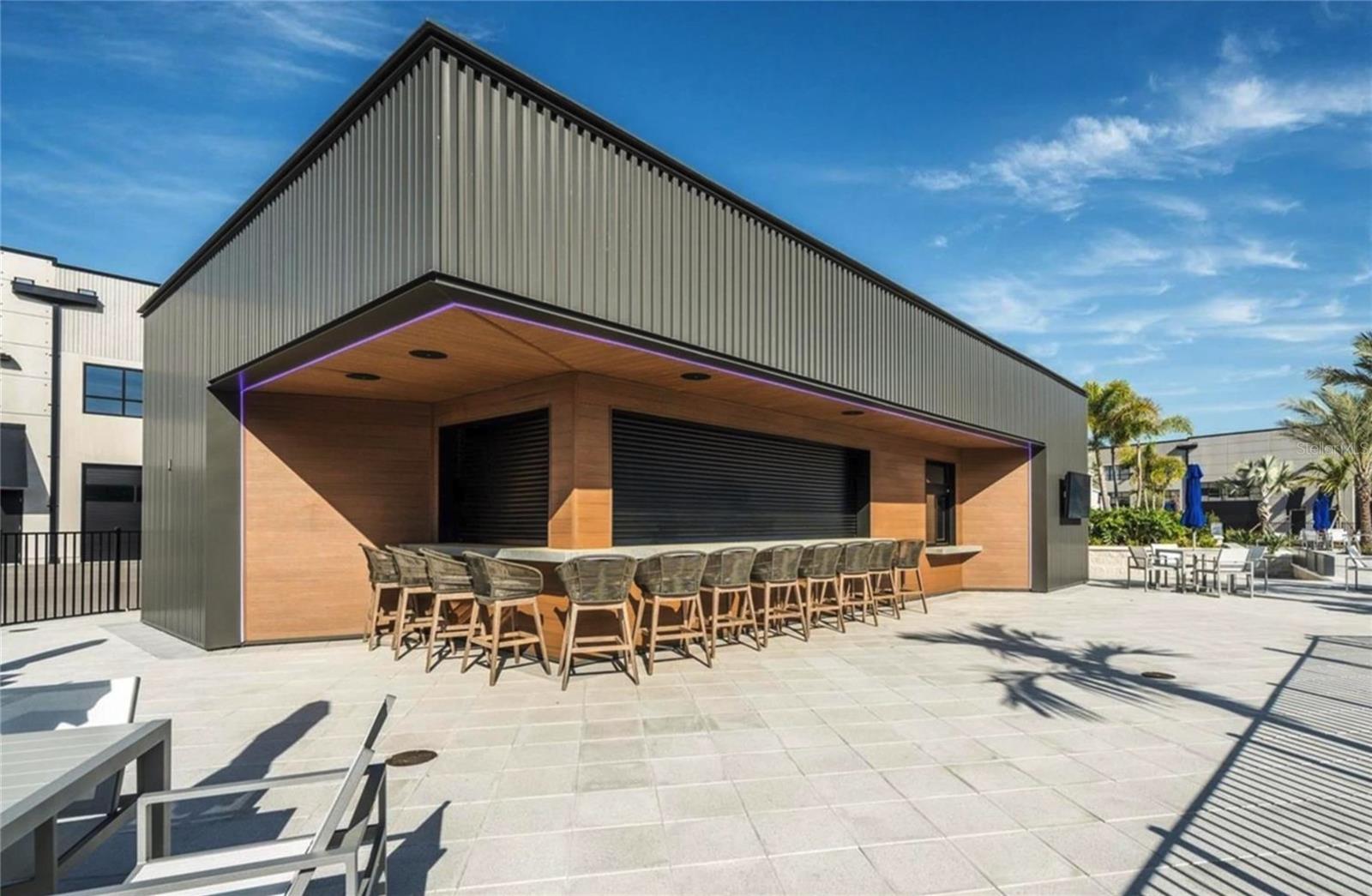 MOTOR ENCLAVE PH 1 - Commercial Sale