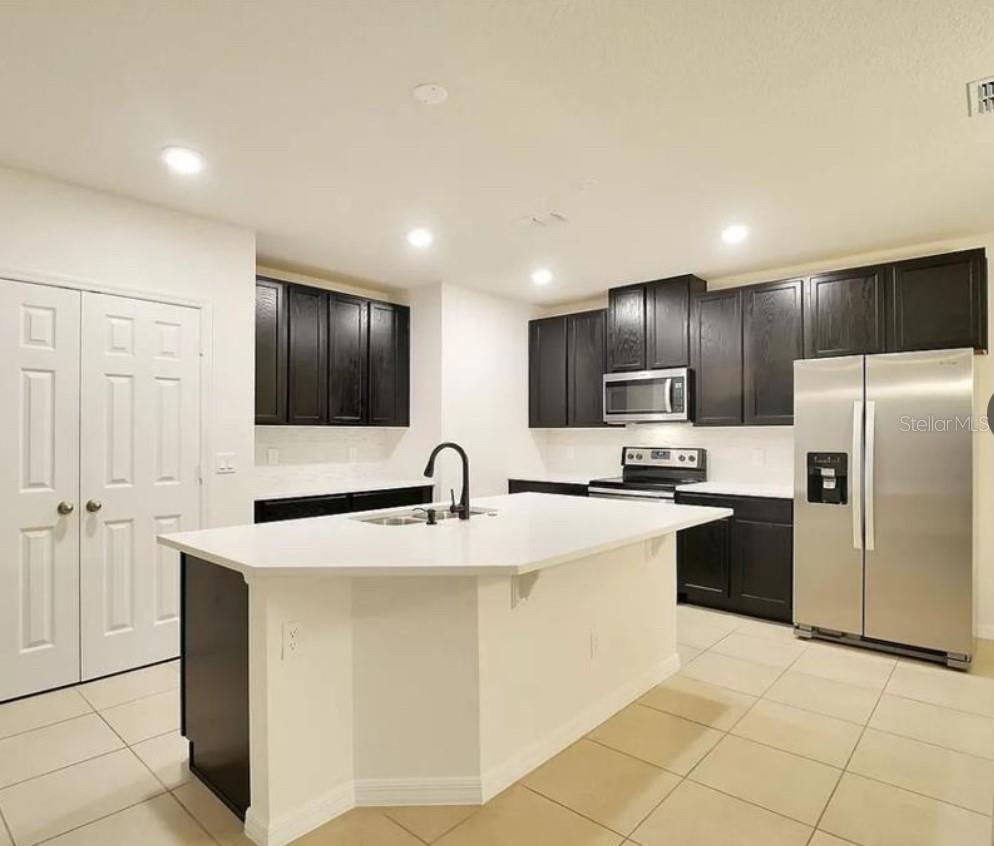 2833 NOBLE CROW DRIVE