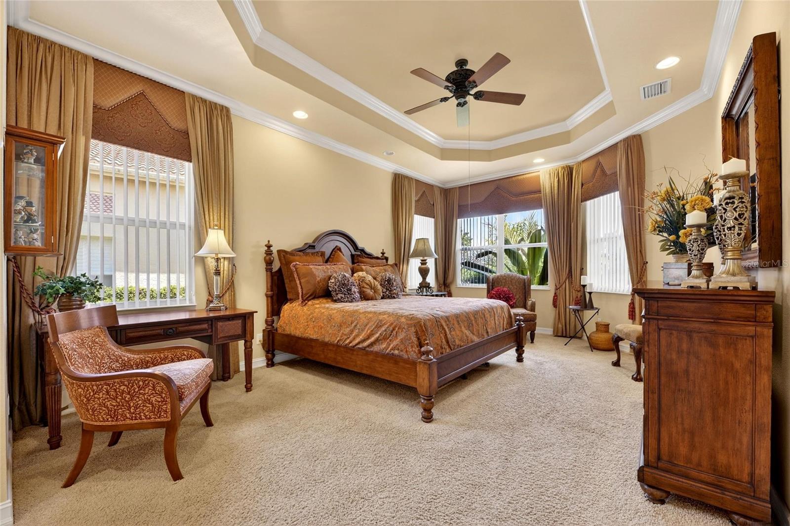 VALENCIA LAKES PH 1 - Residential