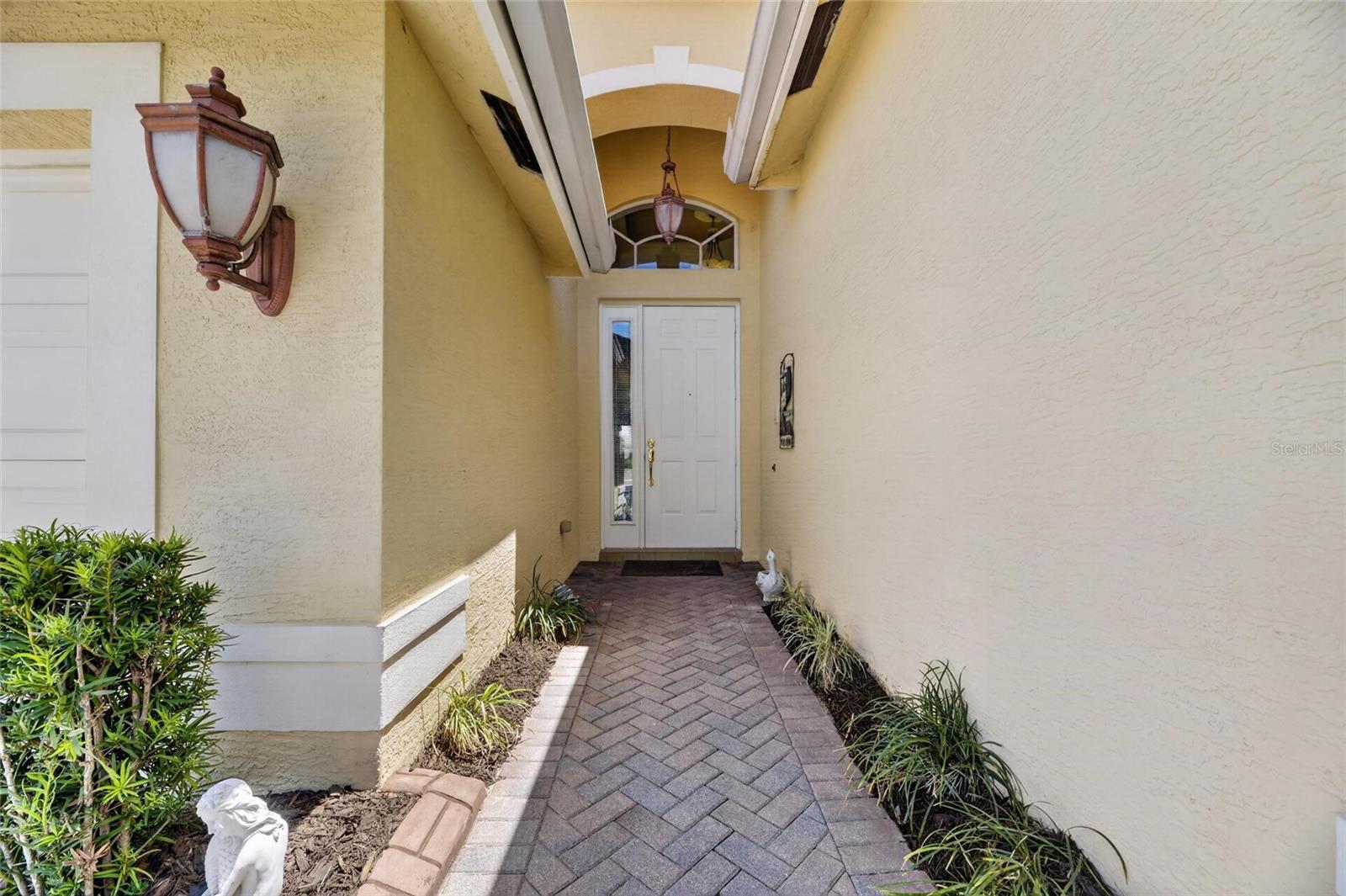 VALENCIA LAKES PH 1 - Residential