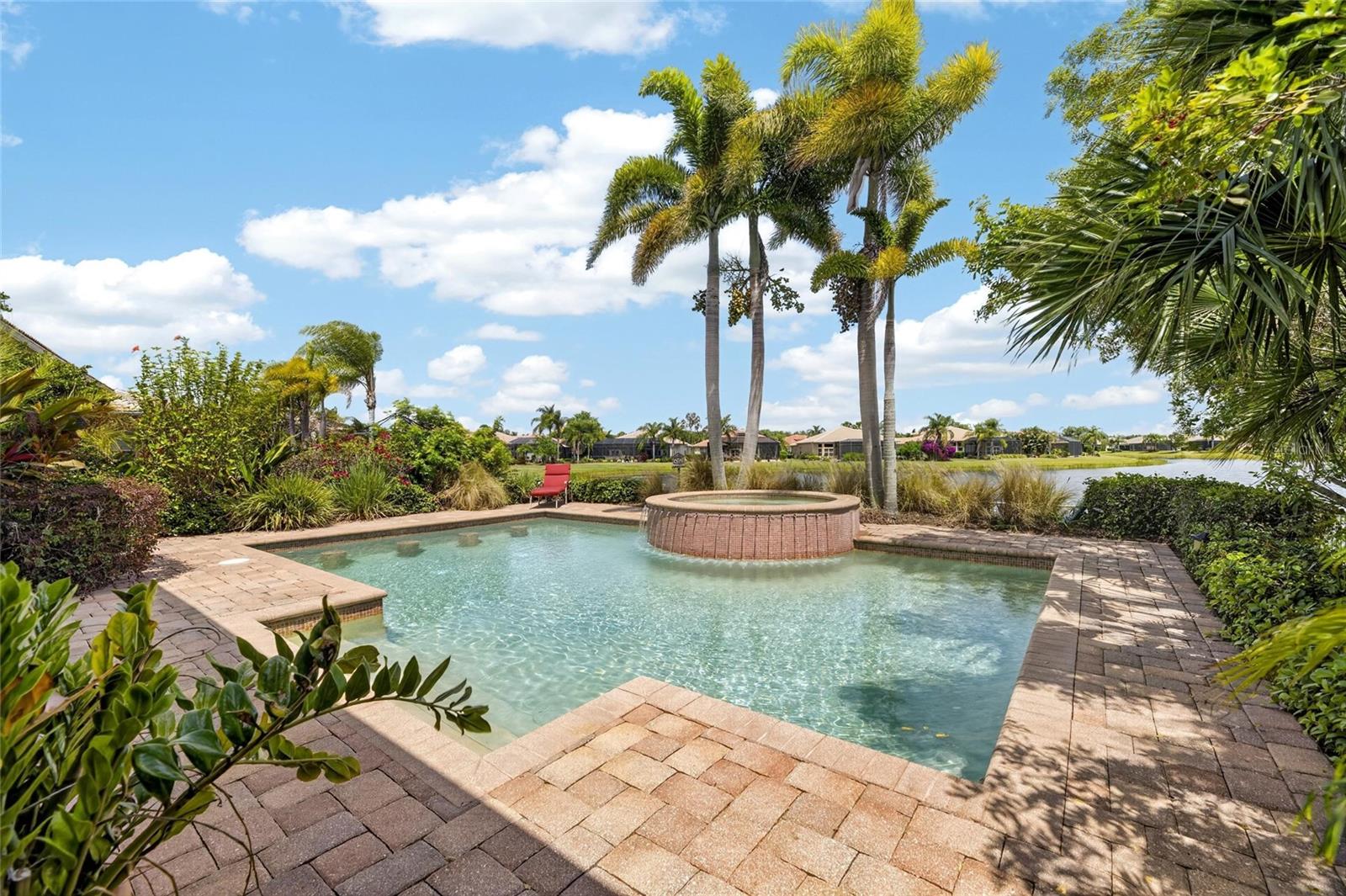 VALENCIA LAKES PH 1 - Residential