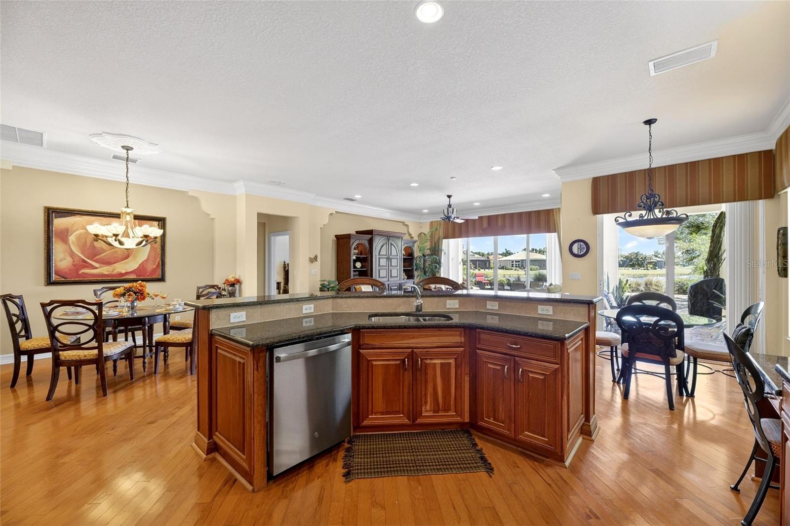 VALENCIA LAKES PH 1 - Residential