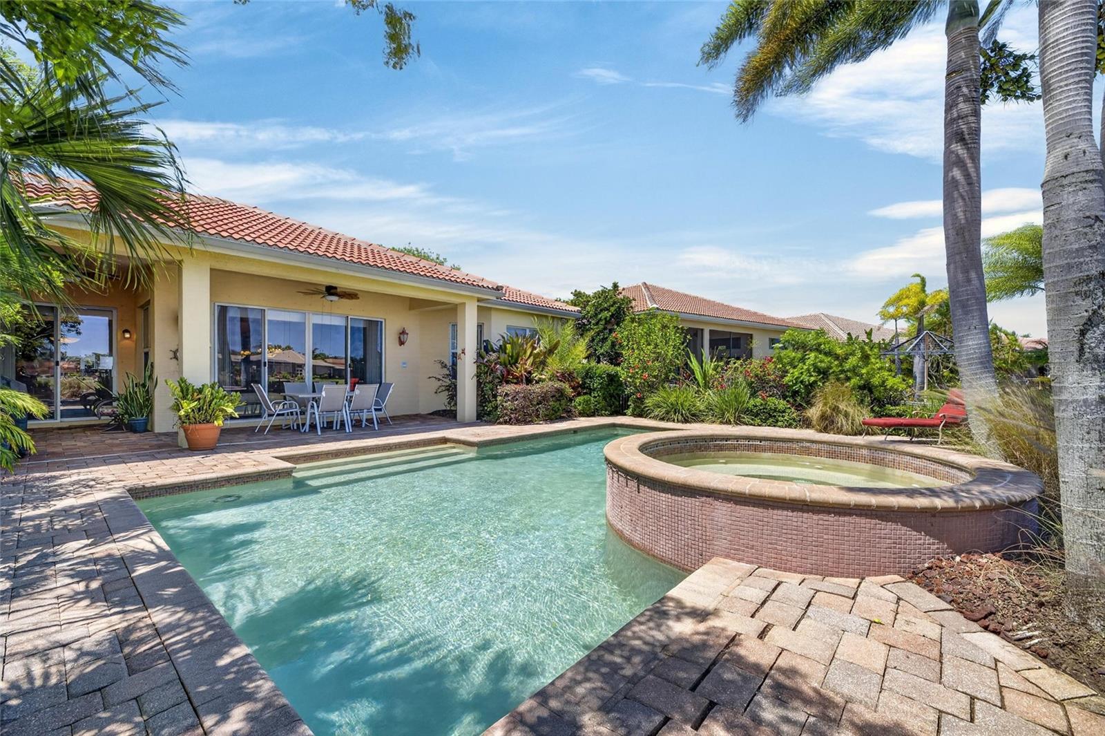 VALENCIA LAKES PH 1 - Residential