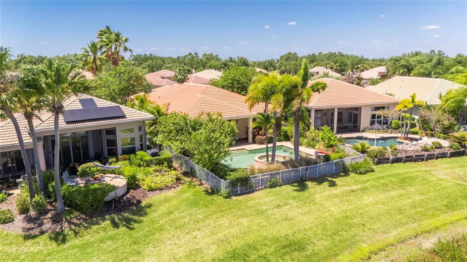 VALENCIA LAKES PH 1 - Residential