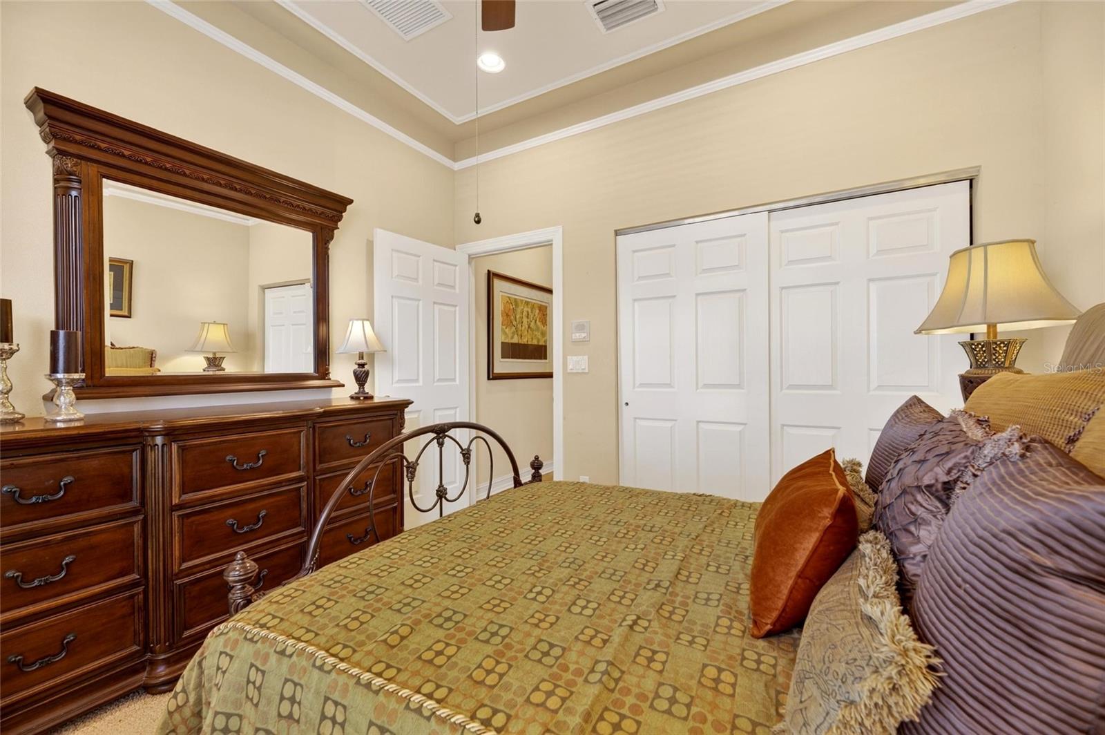 VALENCIA LAKES PH 1 - Residential