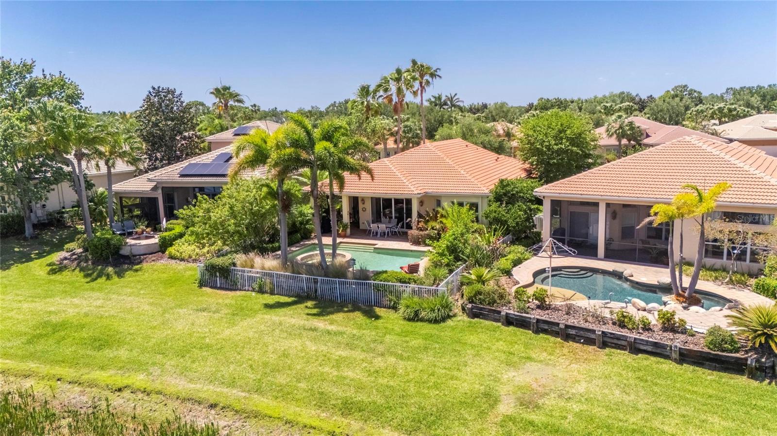 VALENCIA LAKES PH 1 - Residential