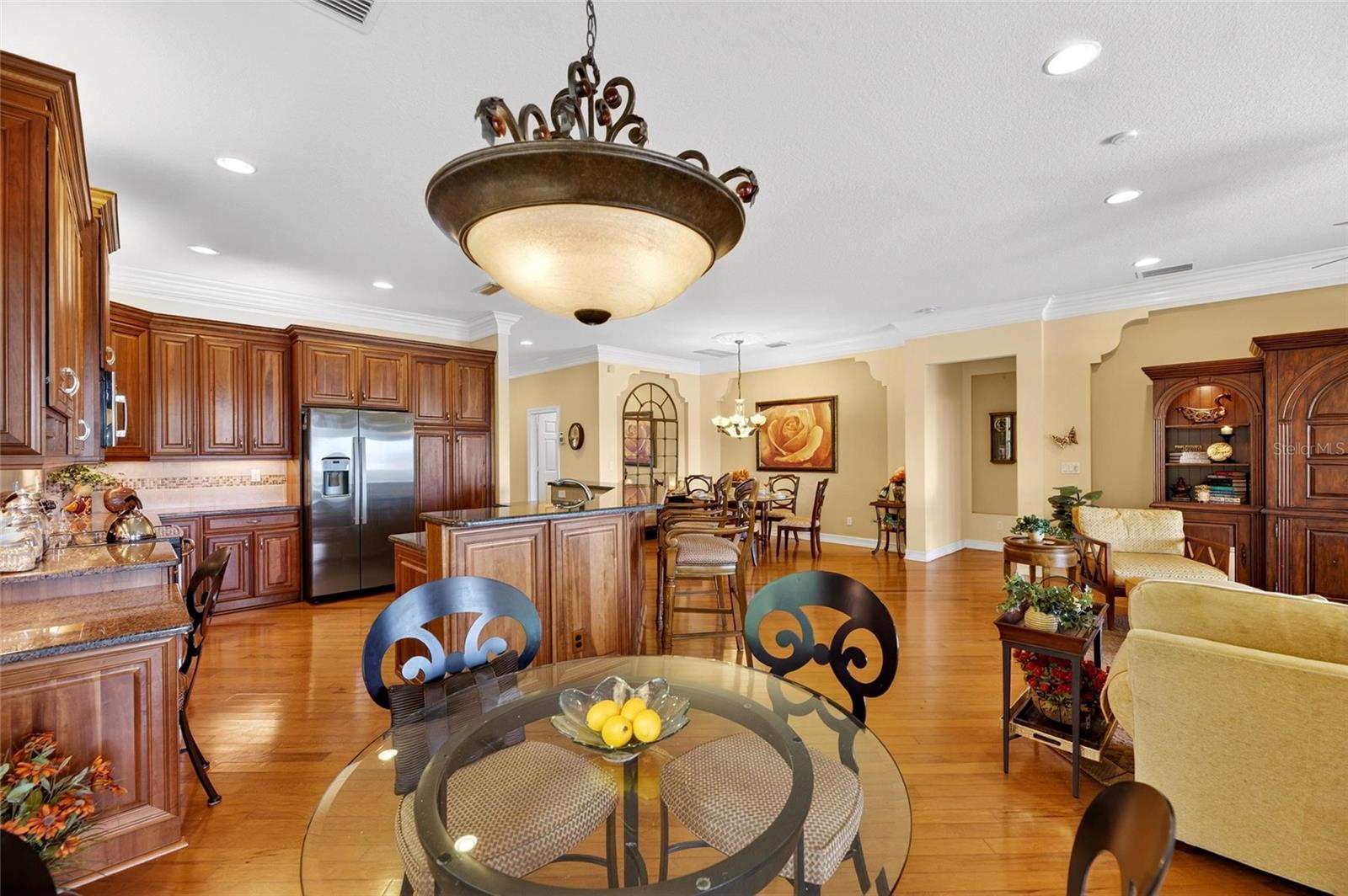 VALENCIA LAKES PH 1 - Residential