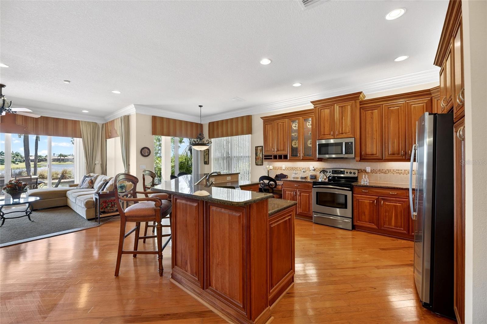 VALENCIA LAKES PH 1 - Residential