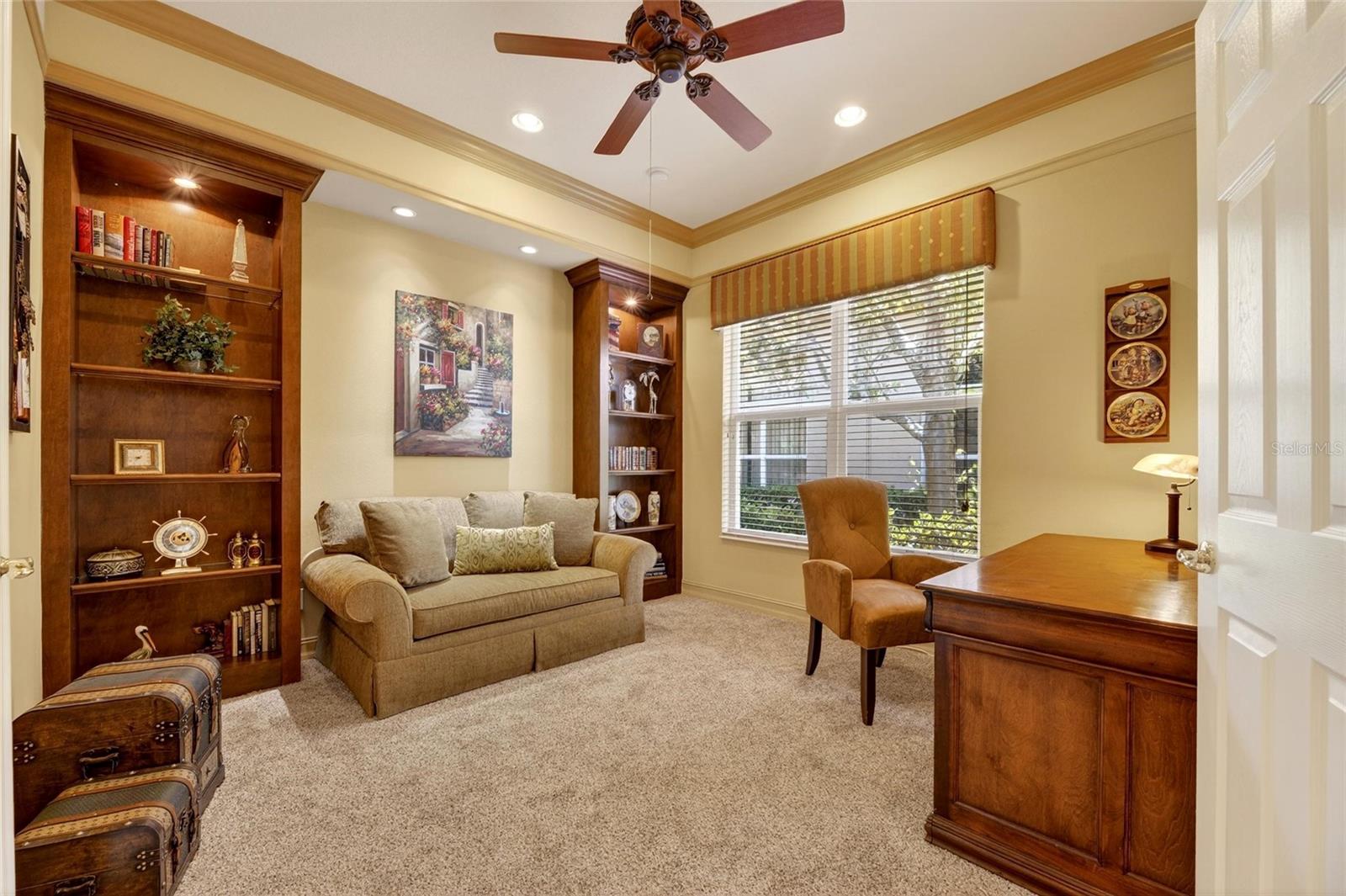 VALENCIA LAKES PH 1 - Residential