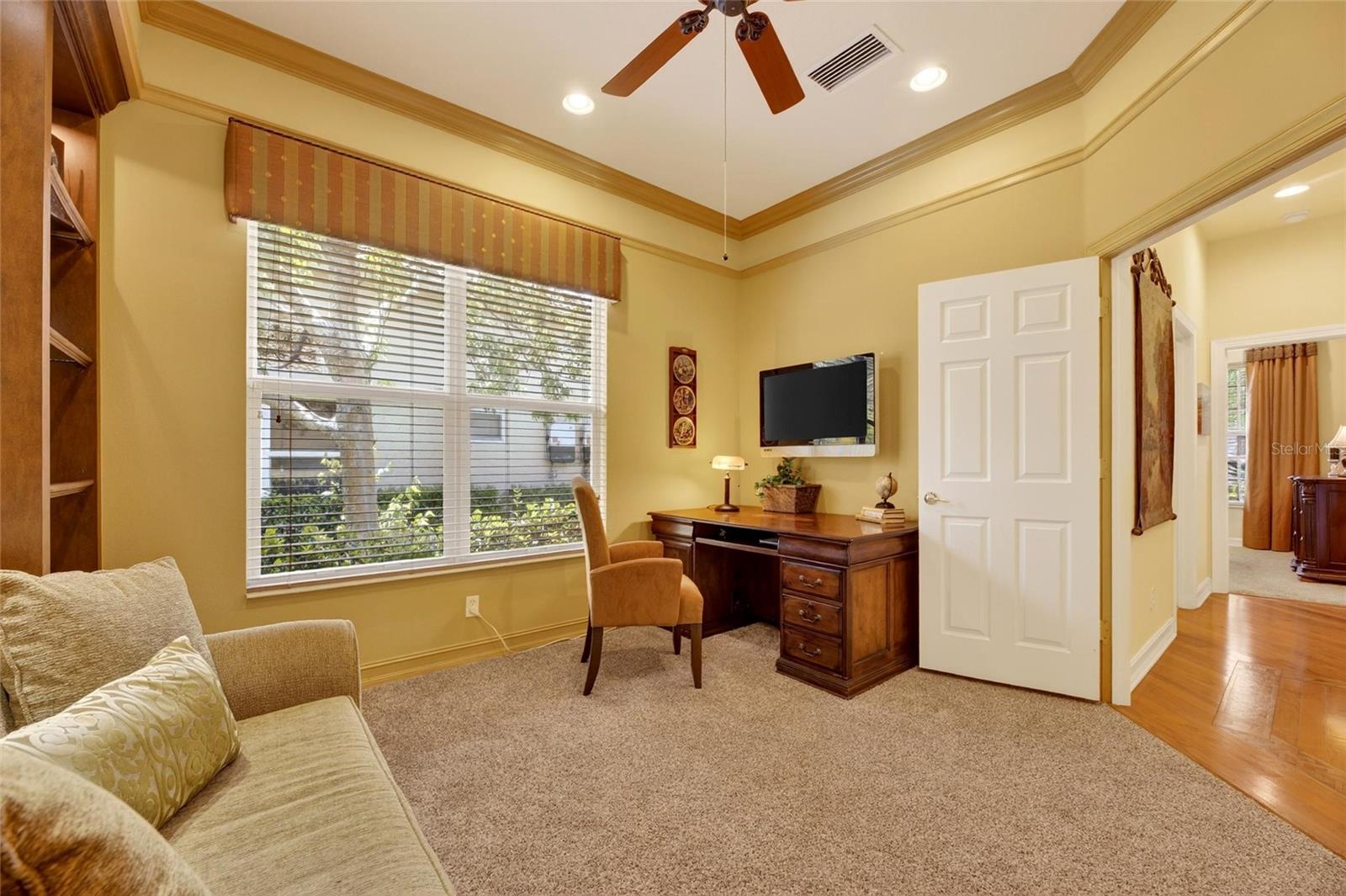 VALENCIA LAKES PH 1 - Residential