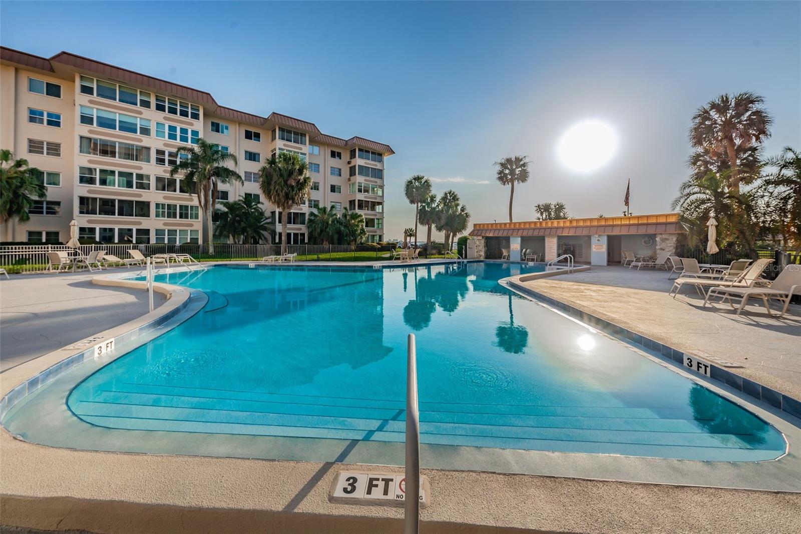 EDGEWATER ARMS 4TH CONDO - Residential