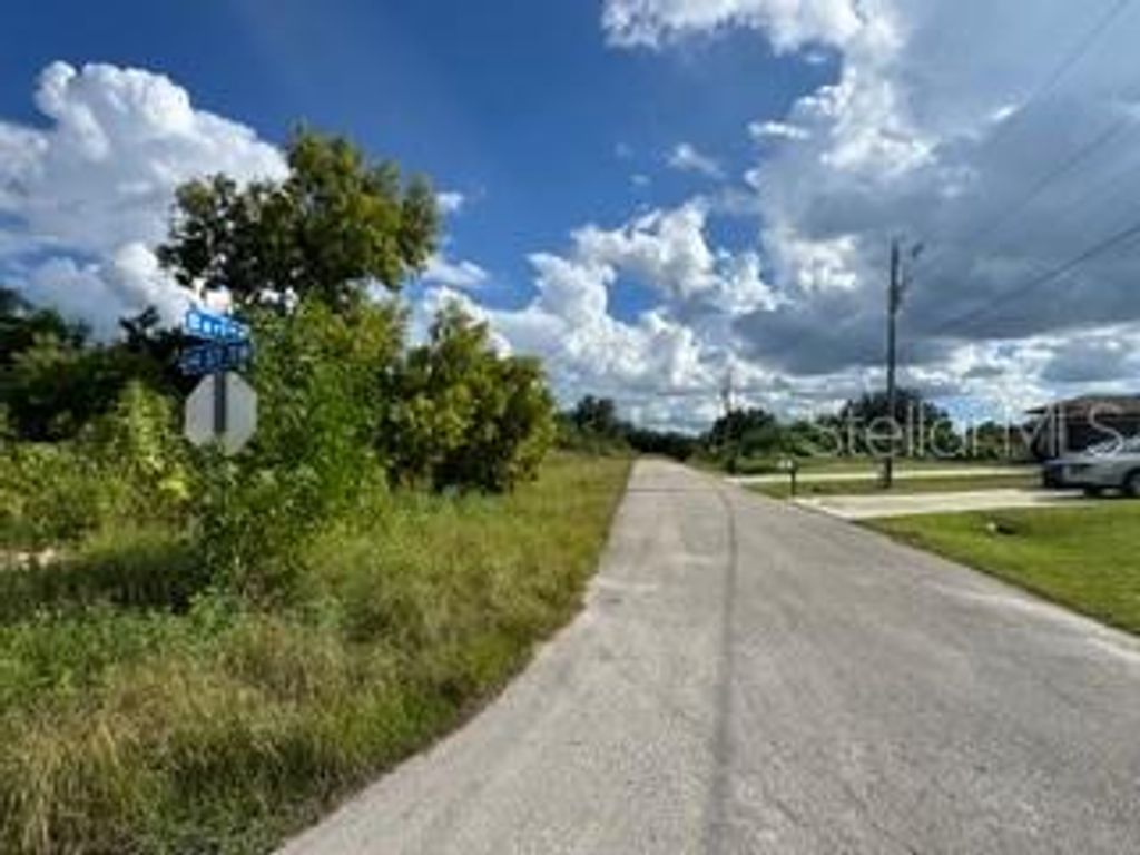 Photo of 3913 14th Street SW, Lehigh Acres, FL 33976 (MLS # C7515478)