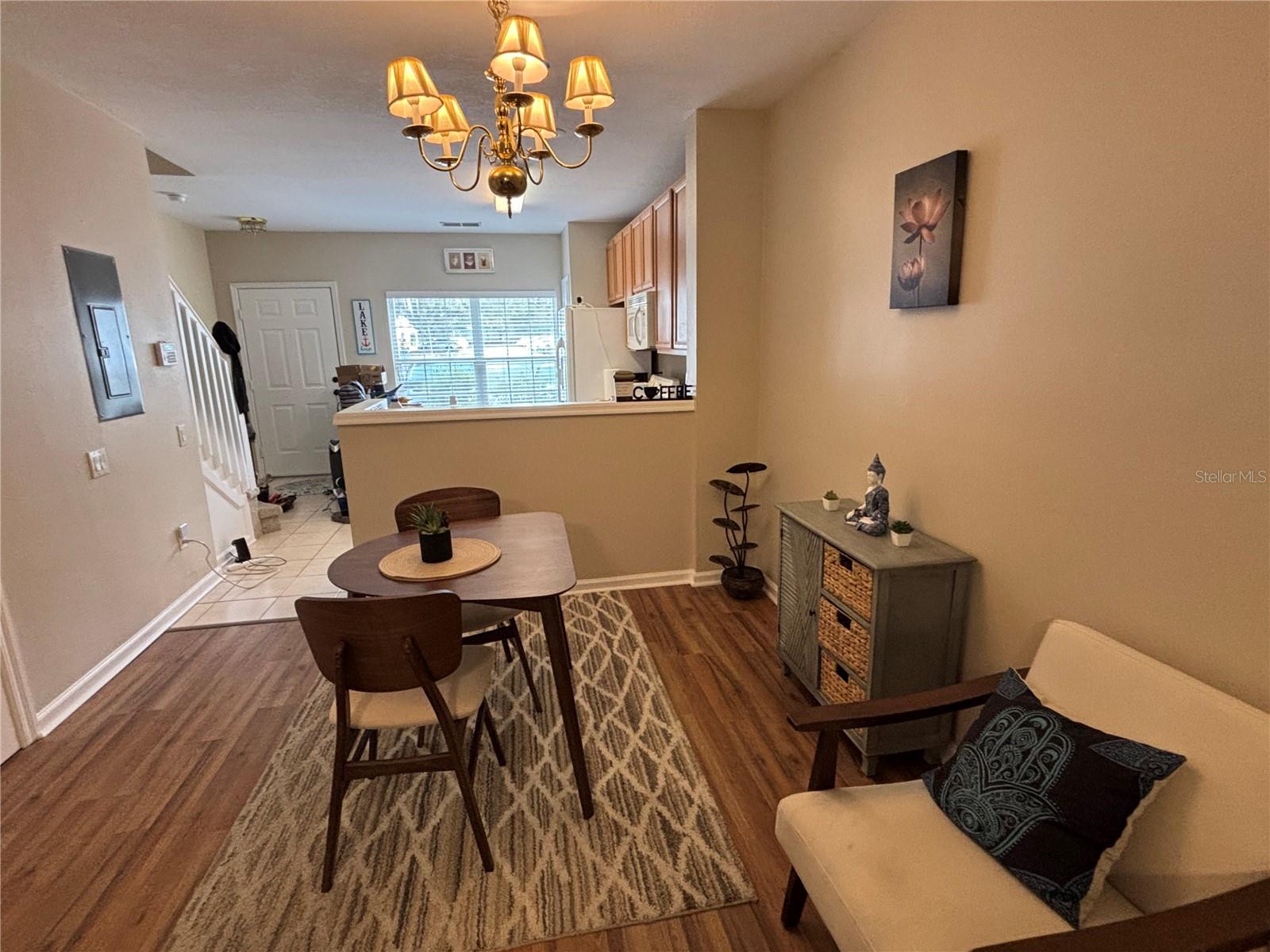 CHASE TWNHMS - Residential