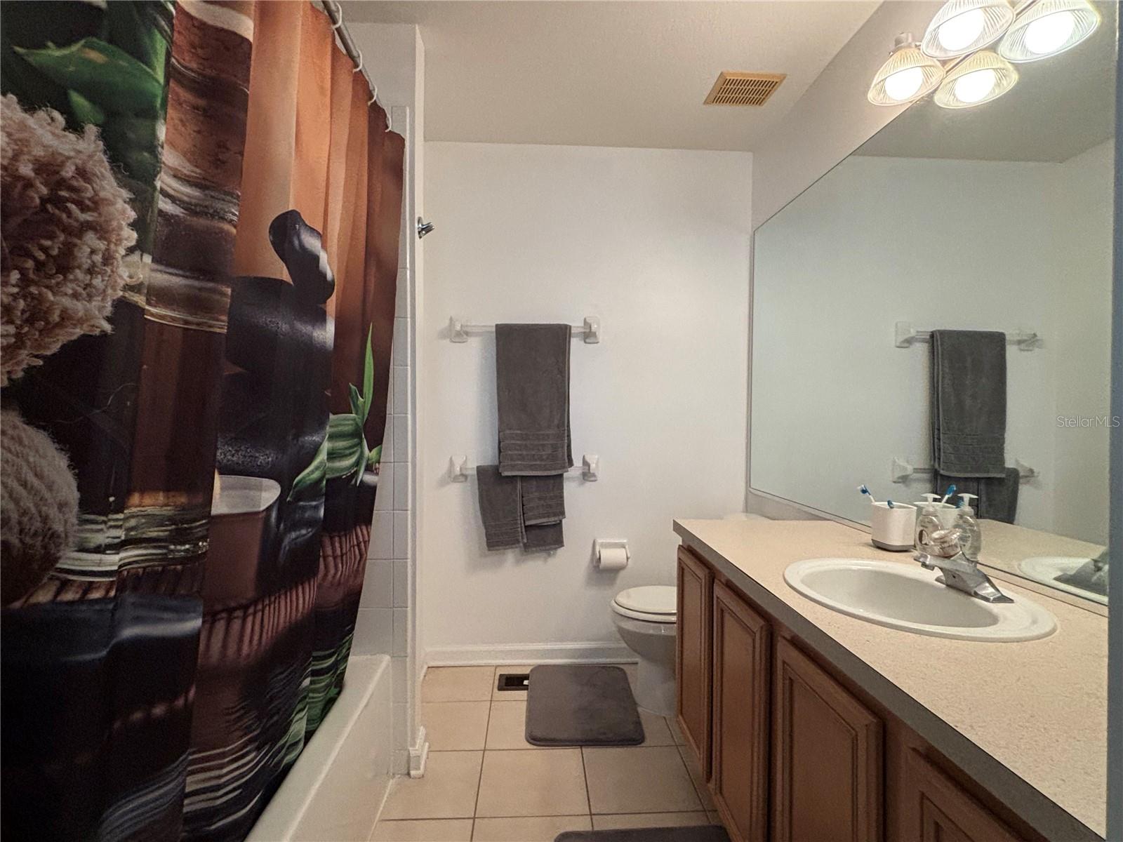 CHASE TWNHMS - Residential