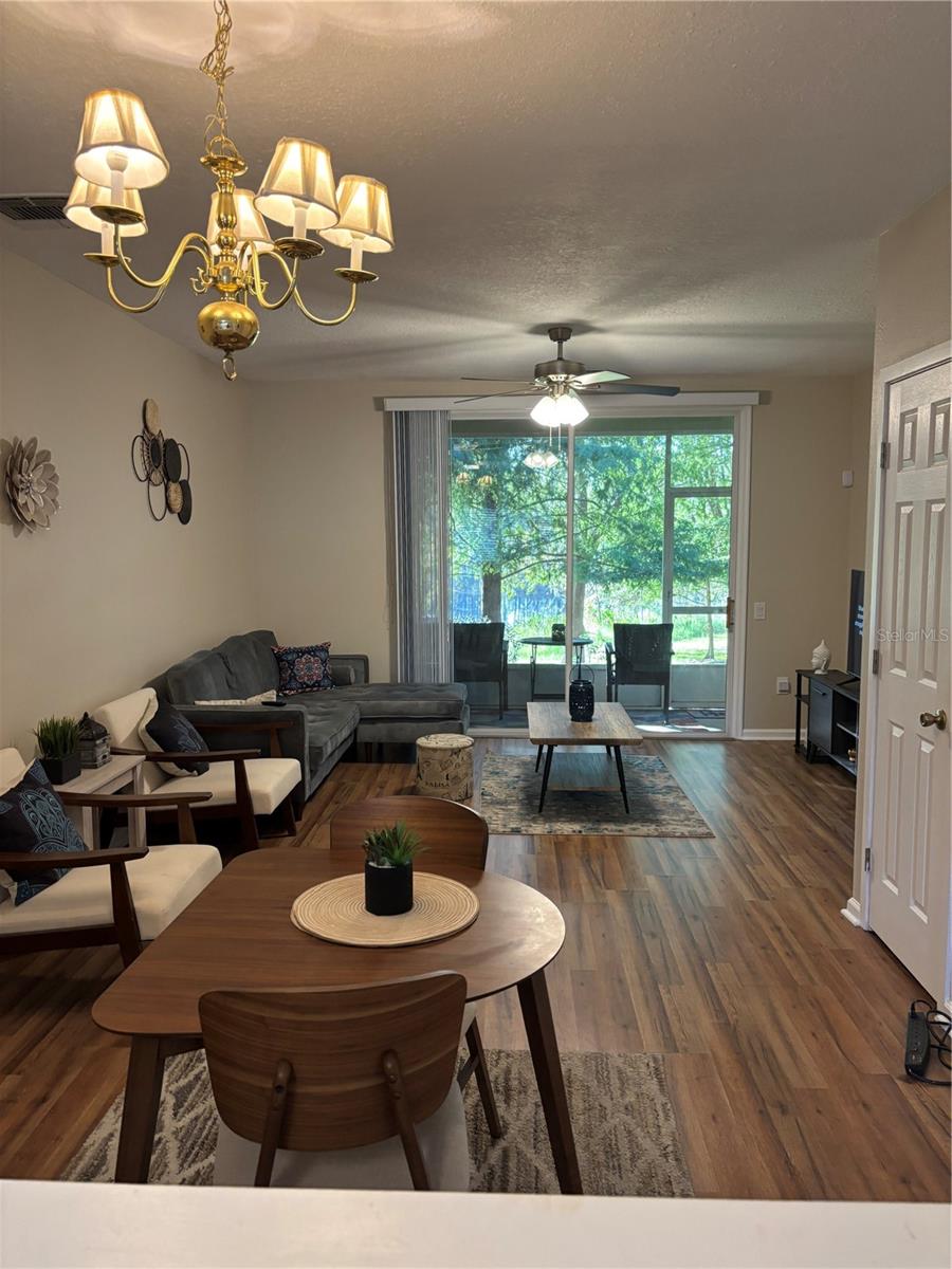 CHASE TWNHMS - Residential