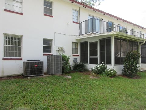 Tiny photo for 2410 SE 16th Avenue #H, Ocala, FL 34471 (MLS # OM724561)