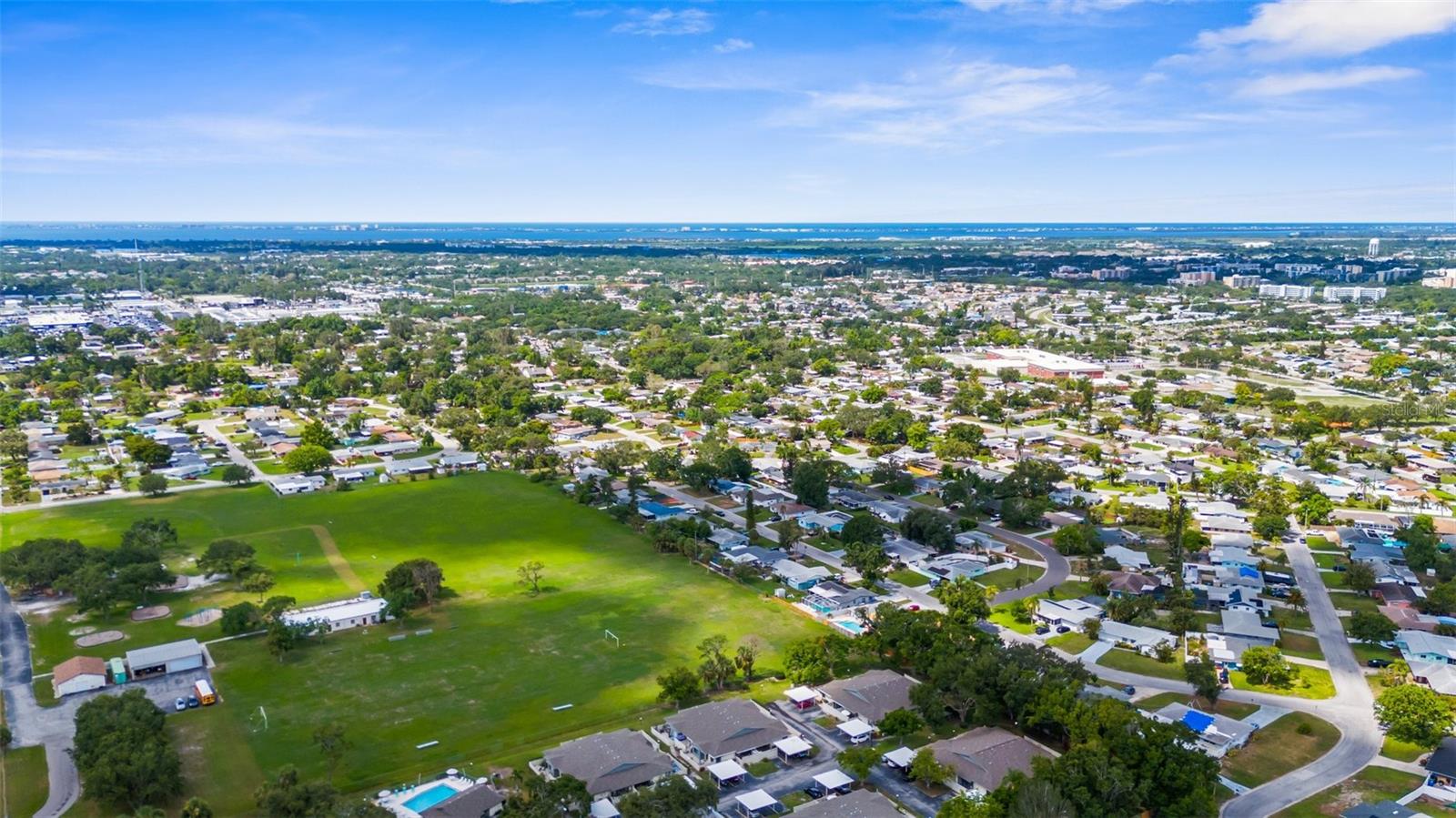 COURTYARD SQUARE - Residential