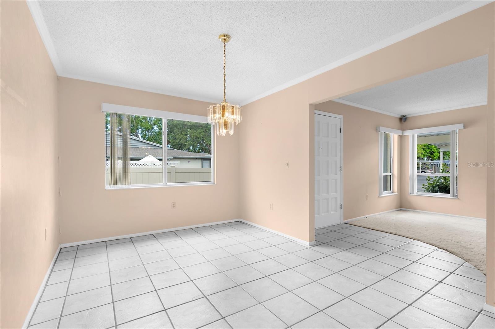 COURTYARD SQUARE - Residential