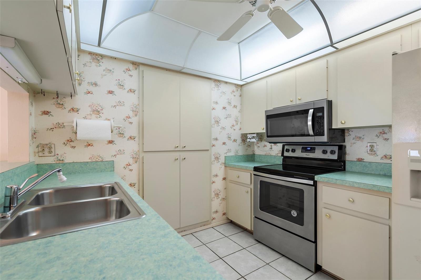 COURTYARD SQUARE - Residential