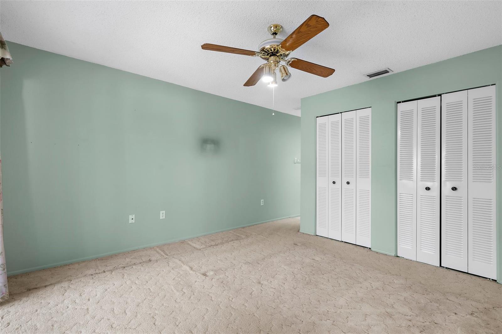 COURTYARD SQUARE - Residential