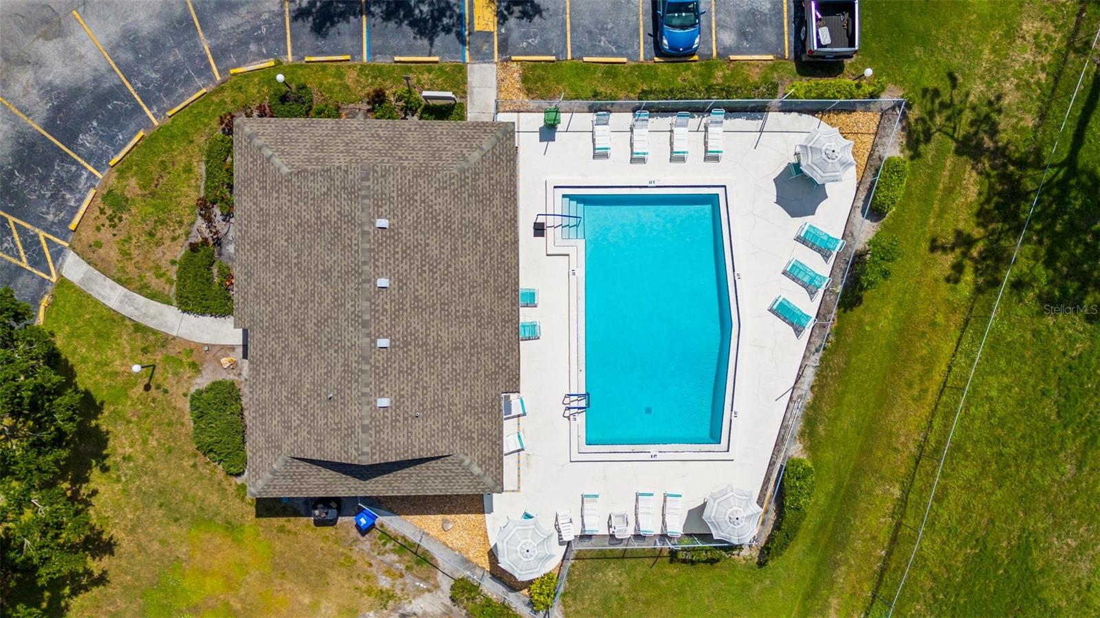 COURTYARD SQUARE - Residential