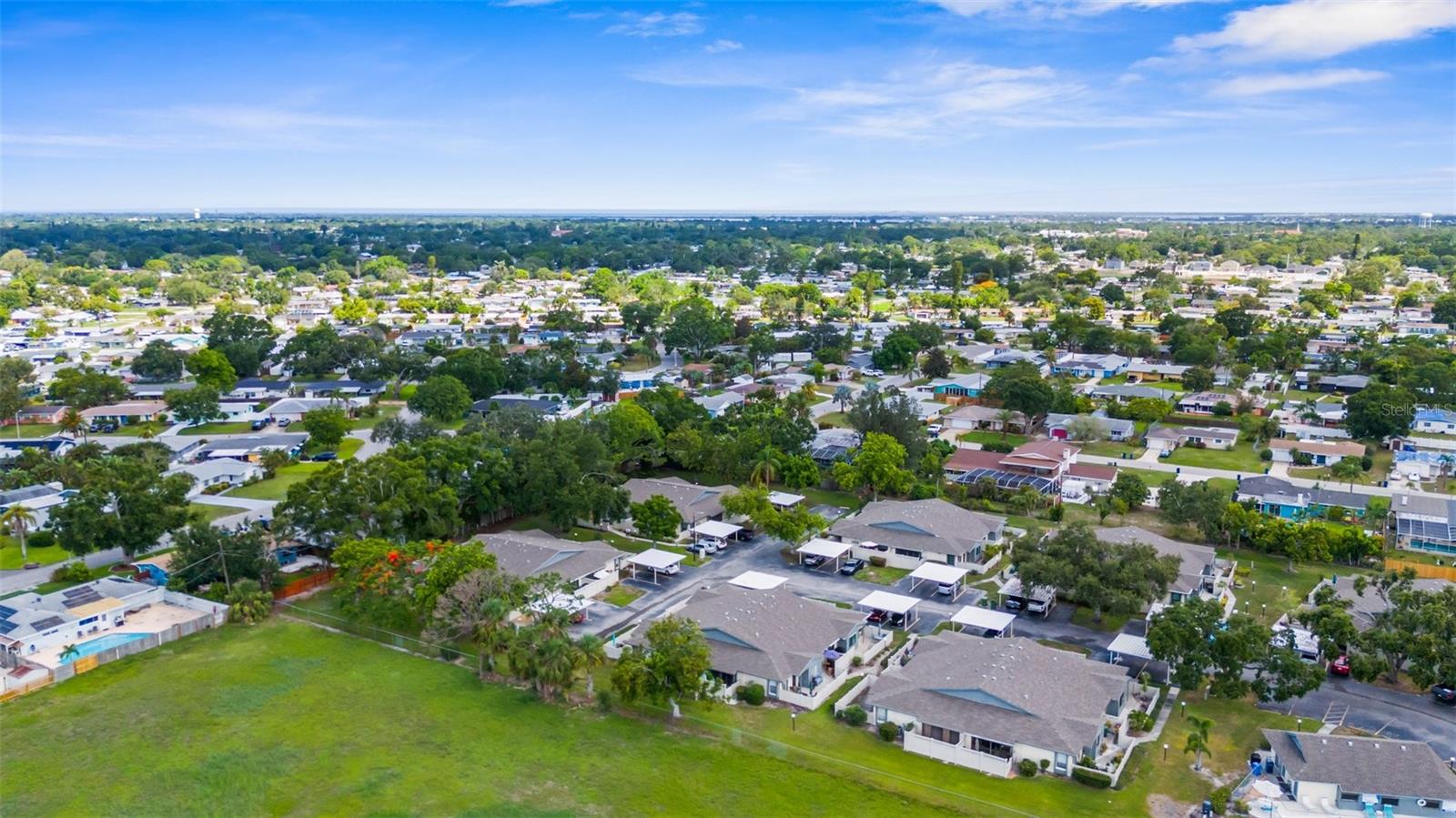 COURTYARD SQUARE - Residential