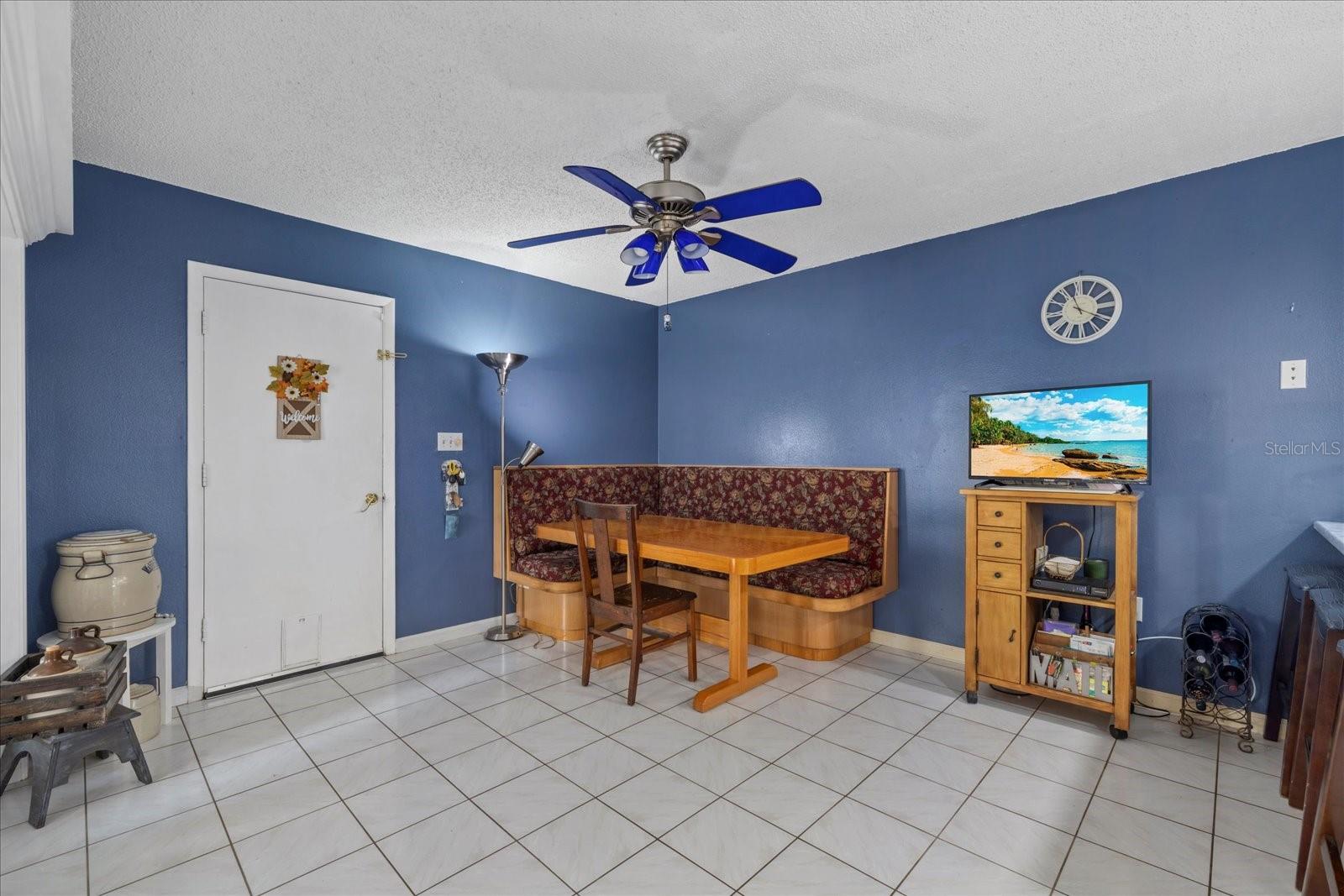 6207 COURTSIDE DRIVE 23