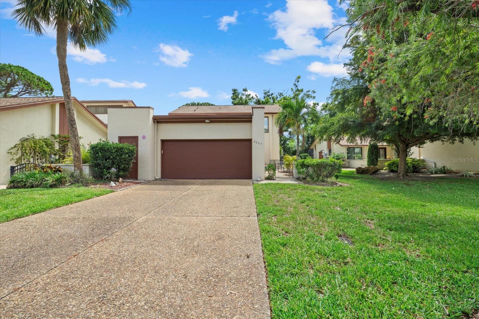 6207 COURTSIDE DRIVE 23