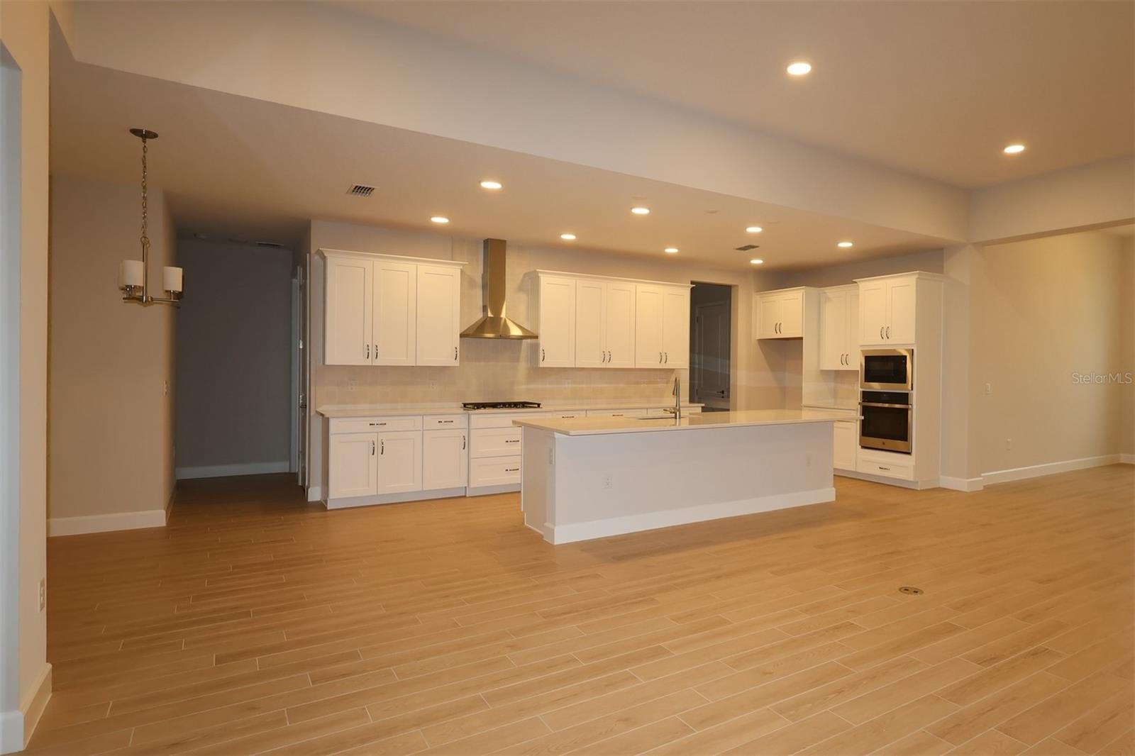 3223 ROSEVILLE DRIVE