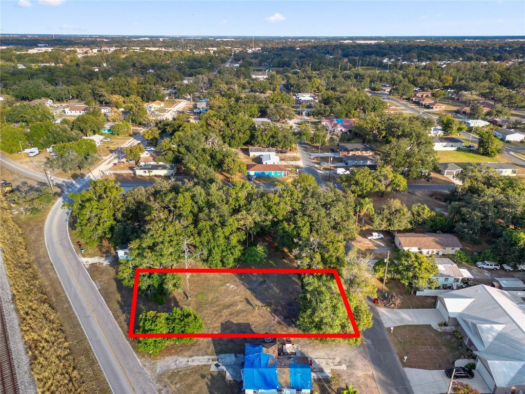 Photo of 0 Washington Street, Plant City, FL 33563 (MLS # L4957786)