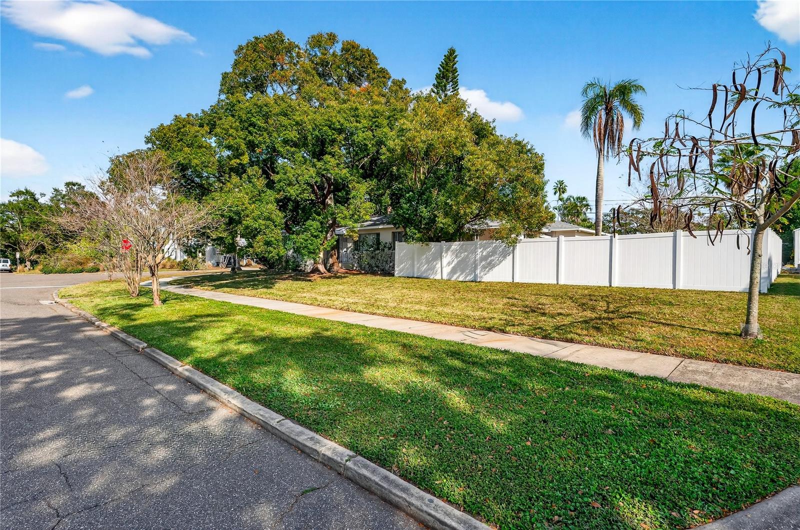 HILLCREST SUB 2 REV - Residential