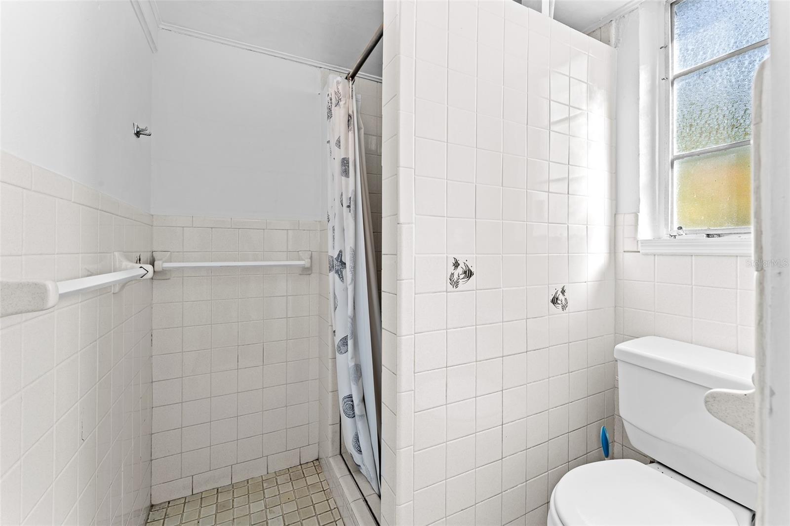 HILLCREST SUB 2 REV - Residential